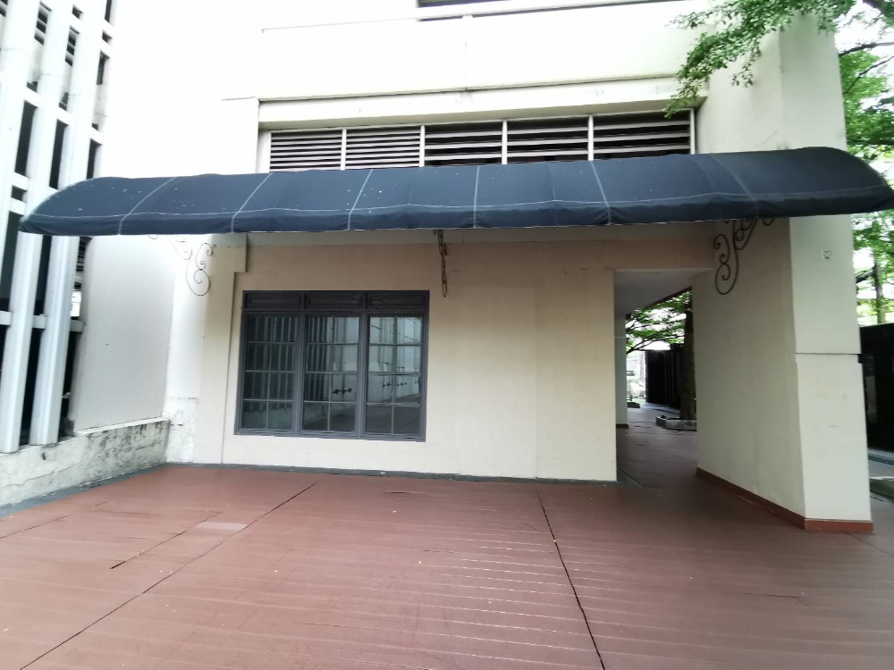 Athenee Residence Shophouse 165.72sqm. 415,000/mth Am: 0656199198