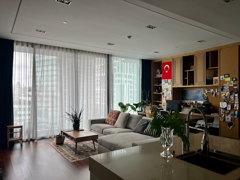 Marque Sukhumvit 39: 2bed 2.5bath 133sqm. 56,000,000 Am: 0656199198