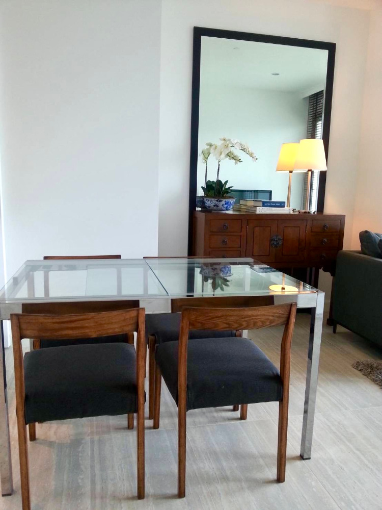 185 Rajadamri: 1bed 1bath 70sqm 65,000/mth Am: 0656199198