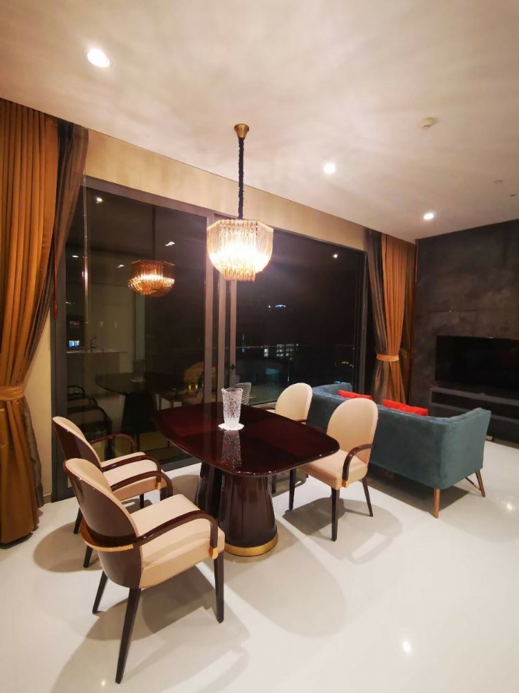 VITTORIO Sukhumvit 39:  2bed 2bath 101.74sqm. 45,000,000 Am: 0656199198