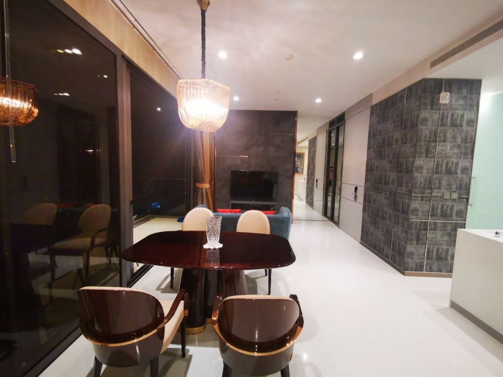 VITTORIO Sukhumvit 39:  2bed 2bath 101.74sqm. 45,000,000 Am: 0656199198