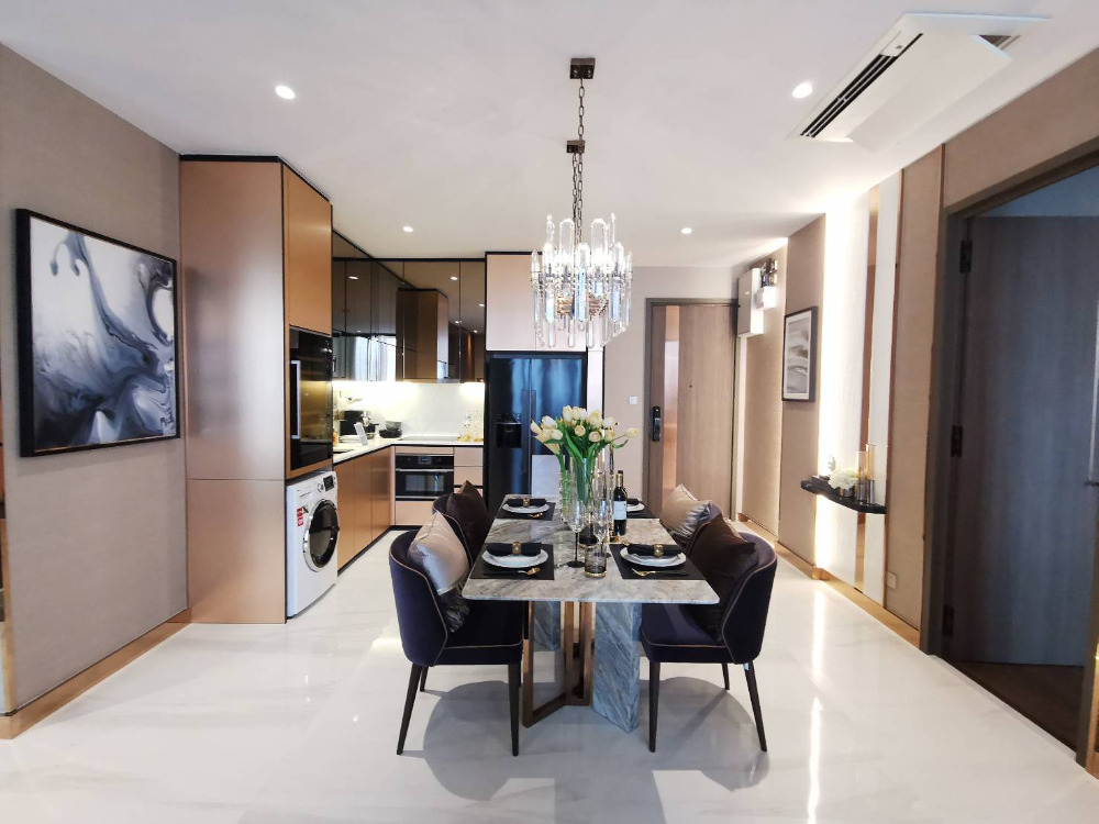 Supalia Icon Sathorn: 3bed 3bath 100.5 sqm. 20,800,000 Am: 0656199198