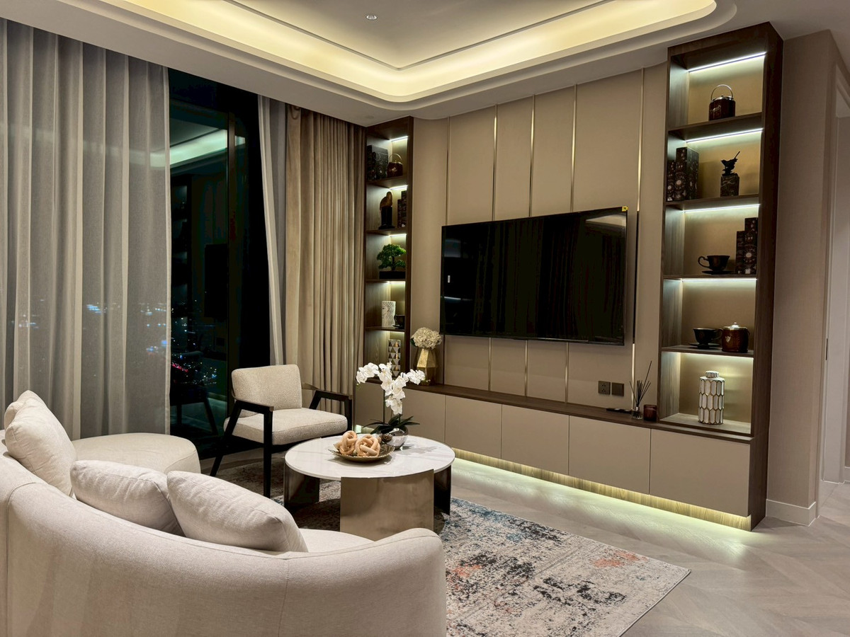 189 Wireless One Bangkok 2bed 3bath 151sqm. 580,000/mth. Am: 0656199198