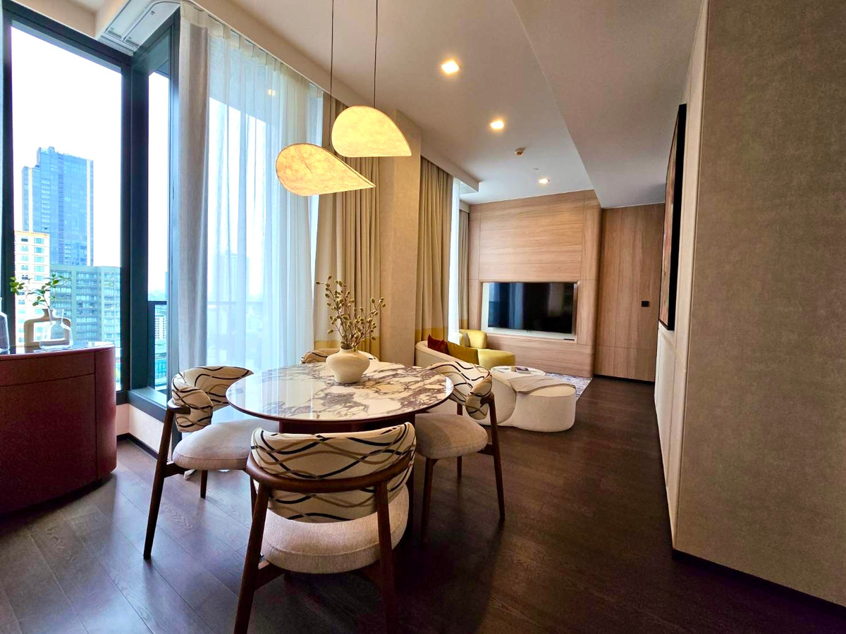 Aestiq Thonglor: 2bed 2bath 69sqm. 22,900,000  Fully Furnished Am: 0656199198