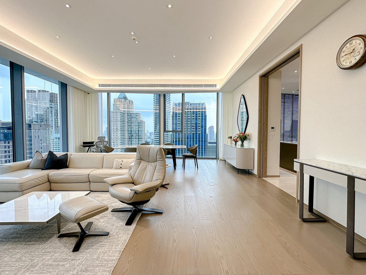 SCOPE LANGSUAN: 3bed 4bath 240sqm High Floor 195,000,000 Am: 0656199198