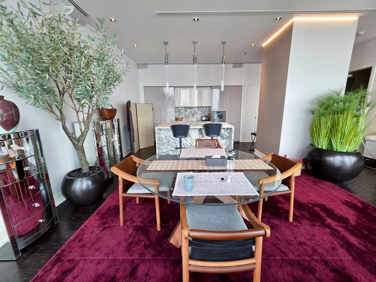 The Ritz Carlton Residences: 2bed 2.5bath 146sqm. 3X Fl 60,000,000 Am: 0656199198