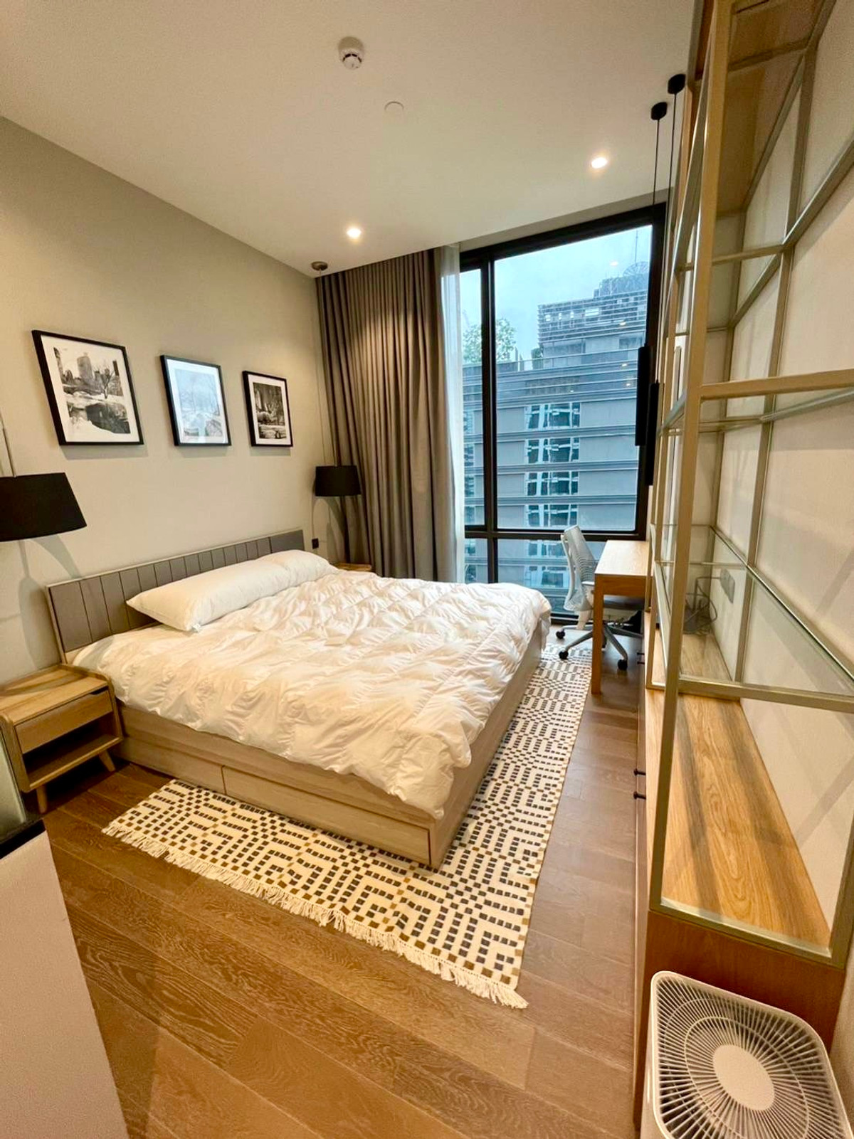 Muniq Langsuan: 52sqm. 1bed 1bath 55,000/mth Facing Lumpini park Am: 0656199198