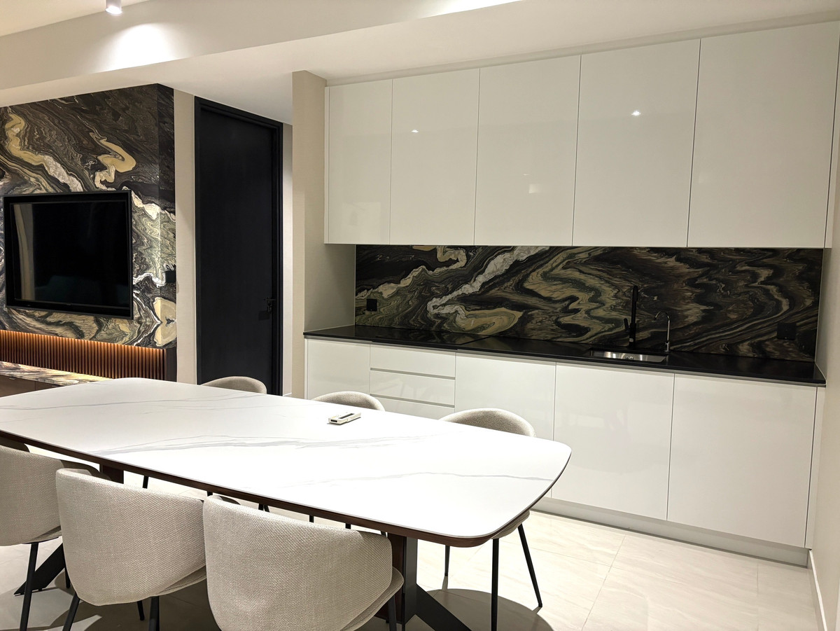 Tait Sathorn 12: 2bed 2bath 98.5sqm. 29,700,000 Am: 0656199198