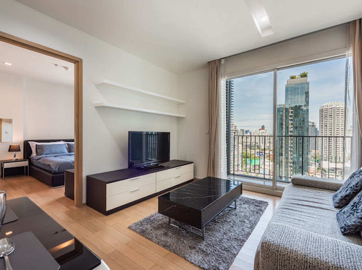 Siri@Sukhumvit: 1bed 1bath 51.58sqm. 8,400,000 Am: 0656199198