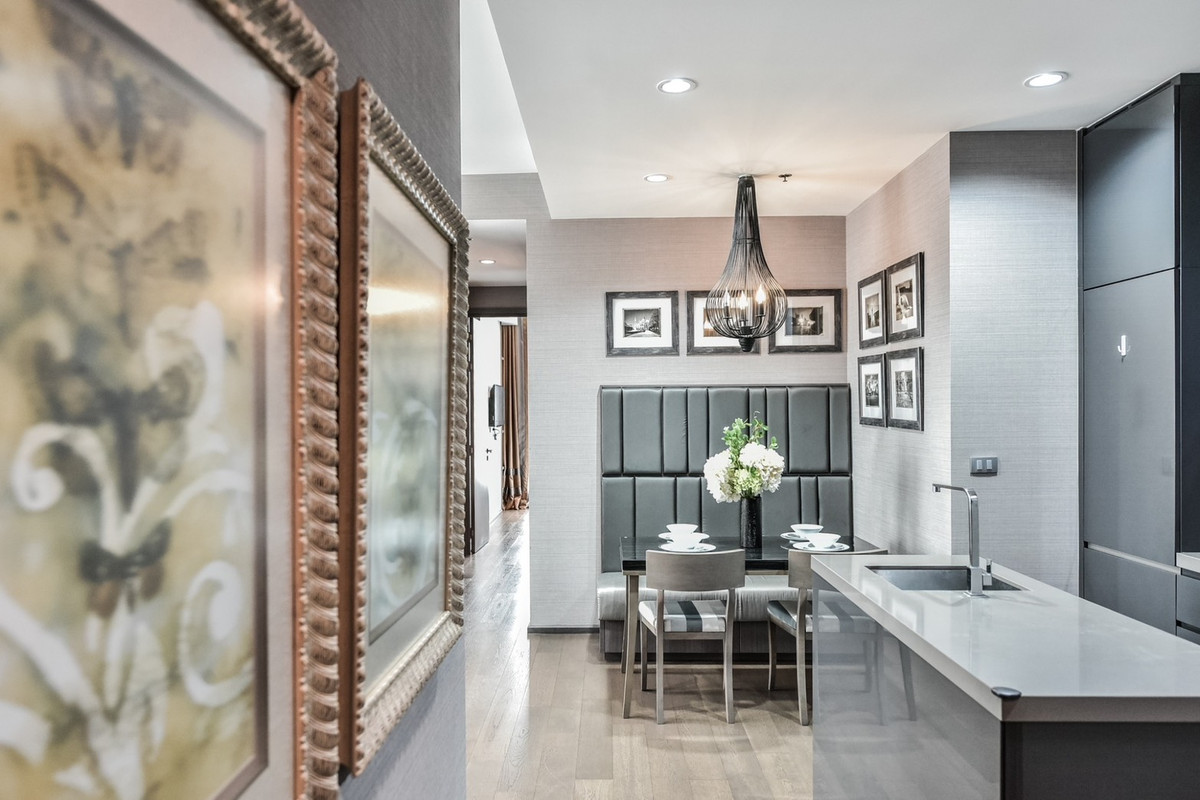 The Diplomat Sathorn:  2bed 2bath 77sqm. 2XFl. 22,500,000 Rent: 65,000/mth. Am: 0656199198