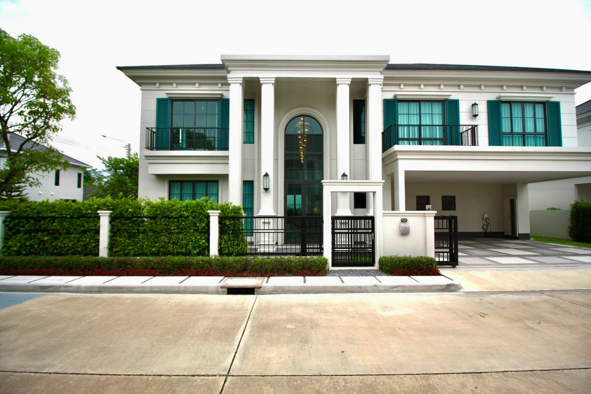 Setthasiri Bangna km 10: 5bed 6bath 102sqwah 377sqm. Sell: 45,000,000 Rent: 320,000/mth Am: 0656199198
