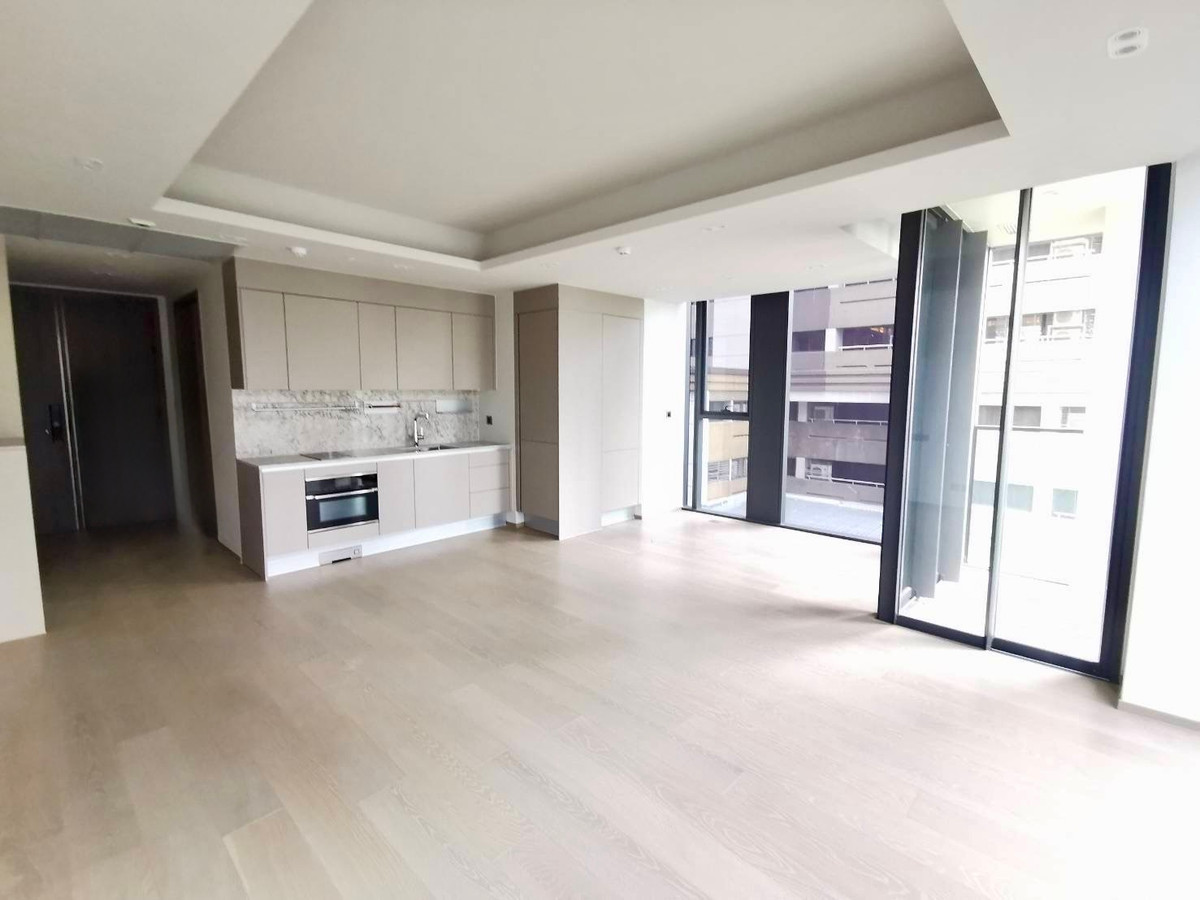 Tonson One Residence: 1bed 1bath 67.02sqm. 25,900,000 Am: 0656199198