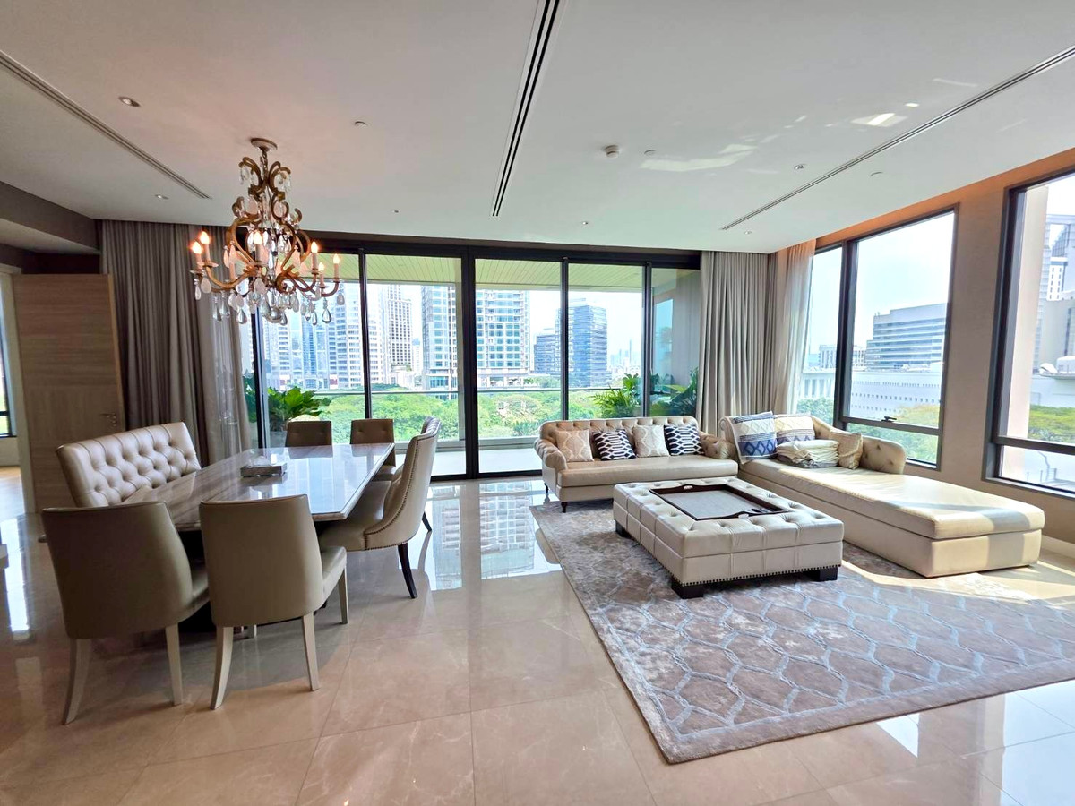 Sindhorn Residence: 229sqm. 3bed 3bath + maid 320,000/mth. Am: 0656199198