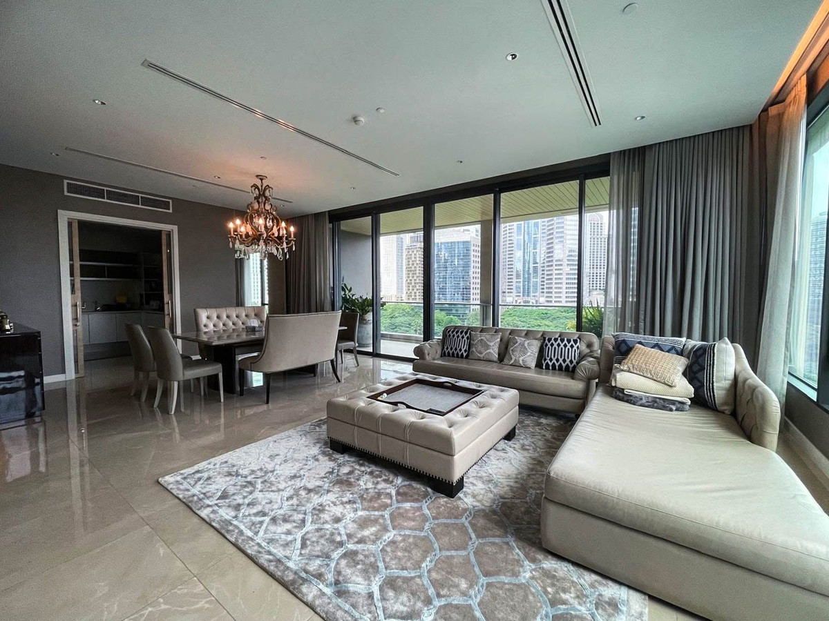 Sindhorn Residence: 229sqm. 3bed 3bath + maid 320,000/mth. Am: 0656199198