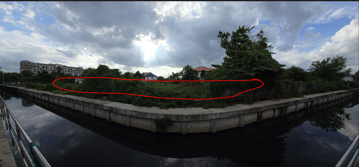 Land Pakkret Nonthaburi: 3-2-15 rai (1,415 sqwah) Near Robinson Srisamarn 50,000,000 Am: 0656199198