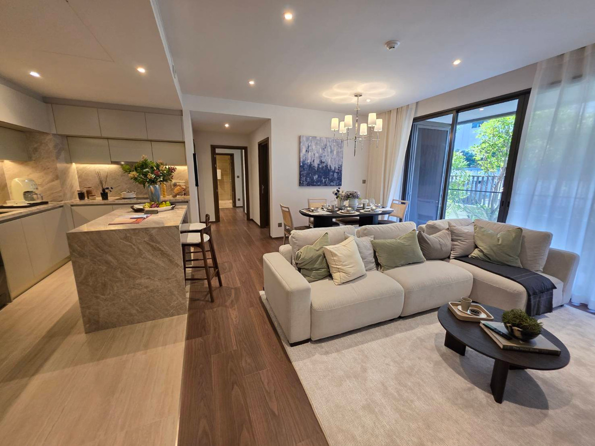 Via 61: 2bed 2bath 92.75sqm. 22,200,000 Am: 0656199198