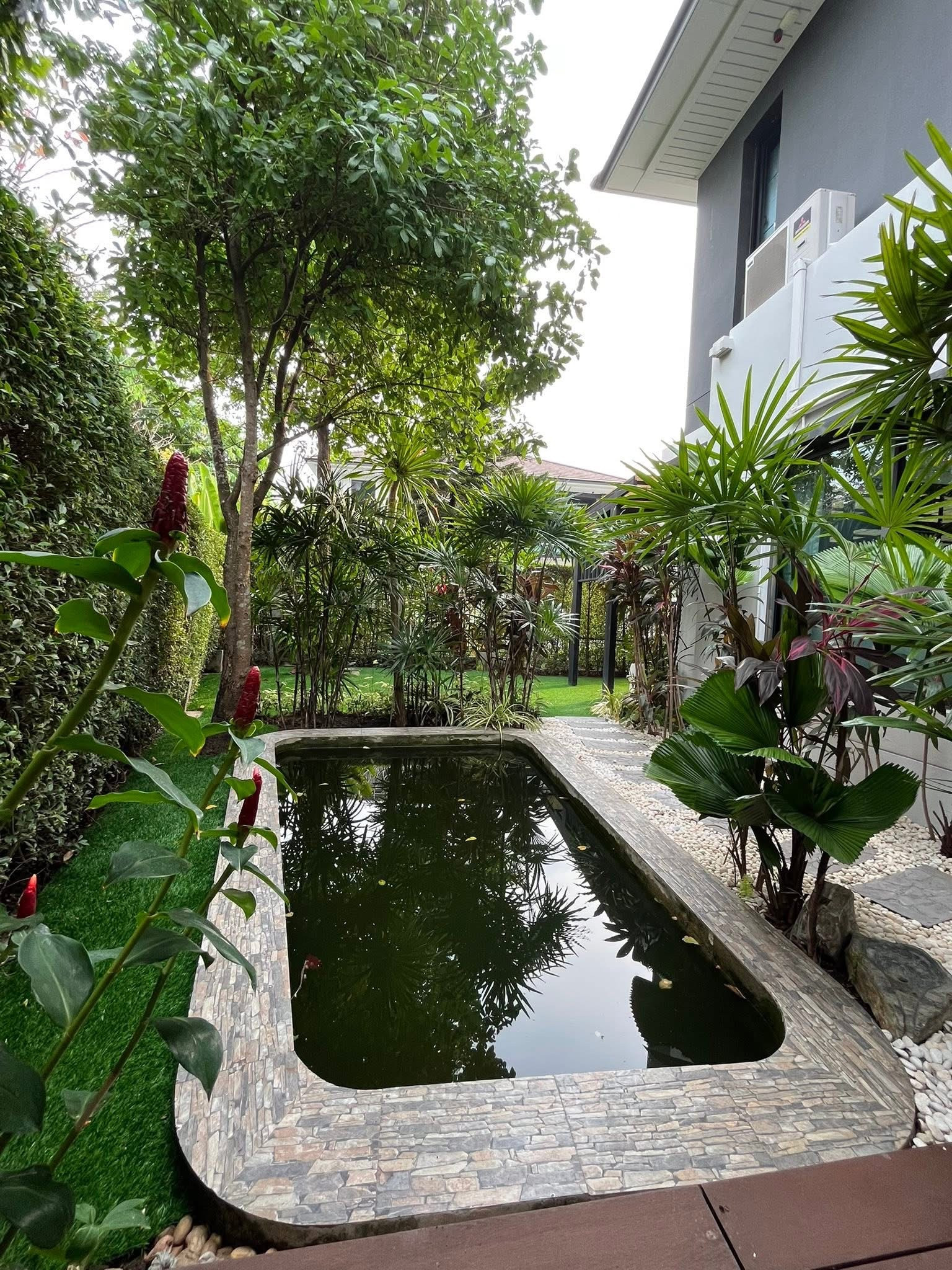Setthasiri Krungthep Kreetha: 71sqw 280sqm 4bed 3bath 95,000/mth. Am: 0656199198