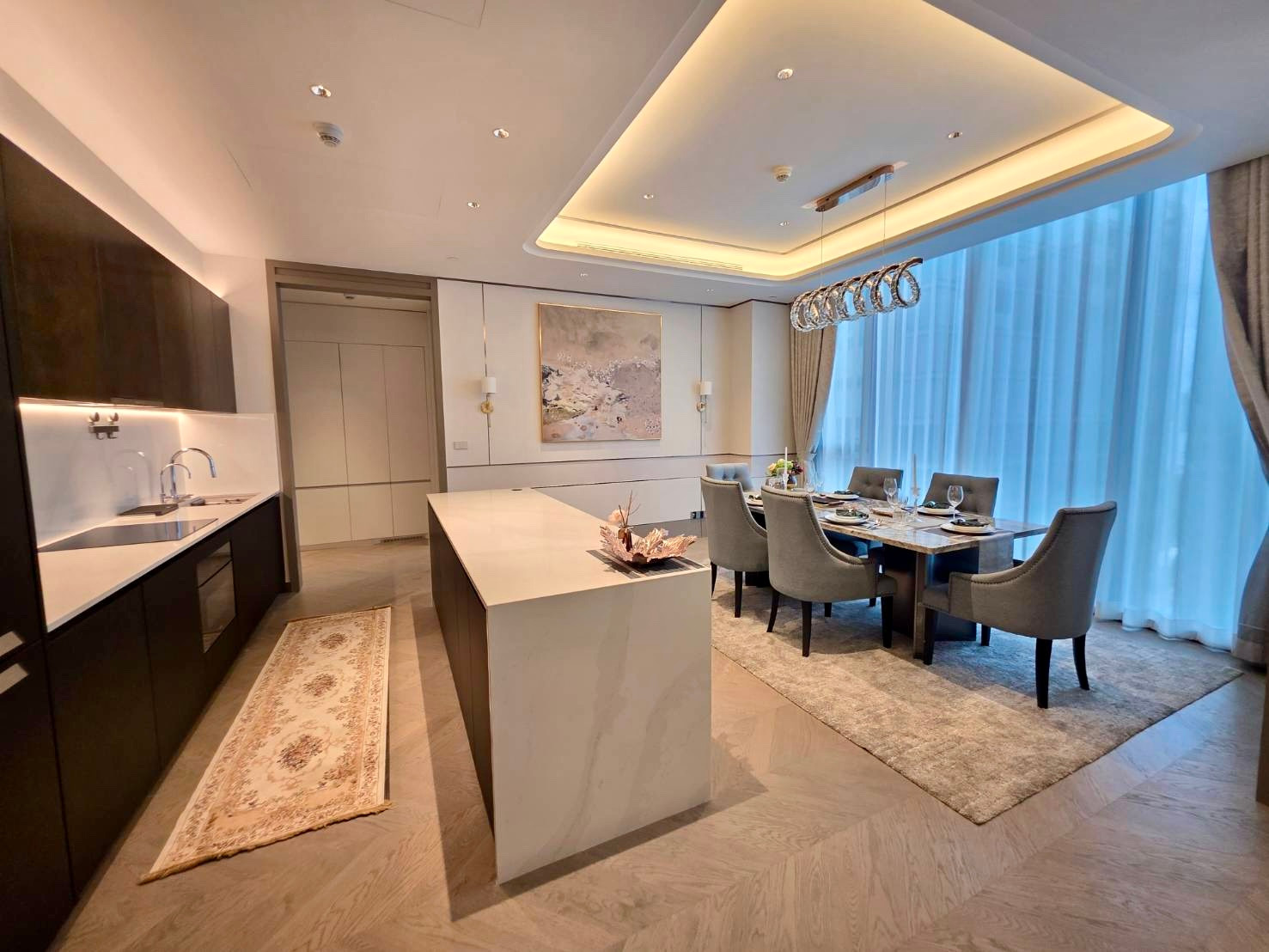 One89 Wireless:  2bed 3bath 151sqm. 300,000/mth. Brand new  Am: 0656199198