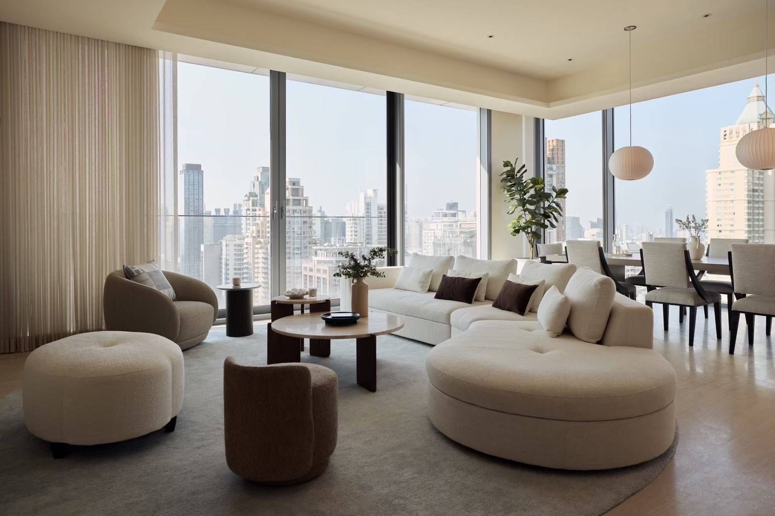 SCOPE LANGSUAN: 241.05sqm 3bed 3.5bath 1 maidroom 270,000,000 Bht. Am: 0656199198