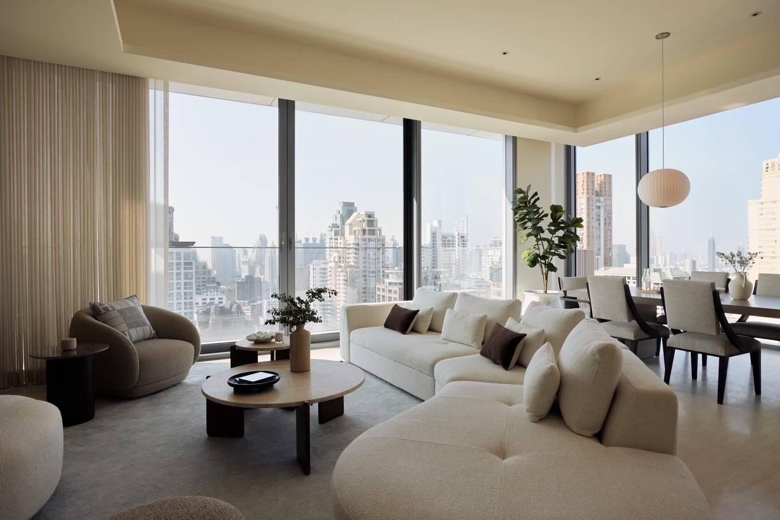SCOPE LANGSUAN: 241.05sqm 3bed 3.5bath 1 maidroom 270,000,000 Bht. Am: 0656199198