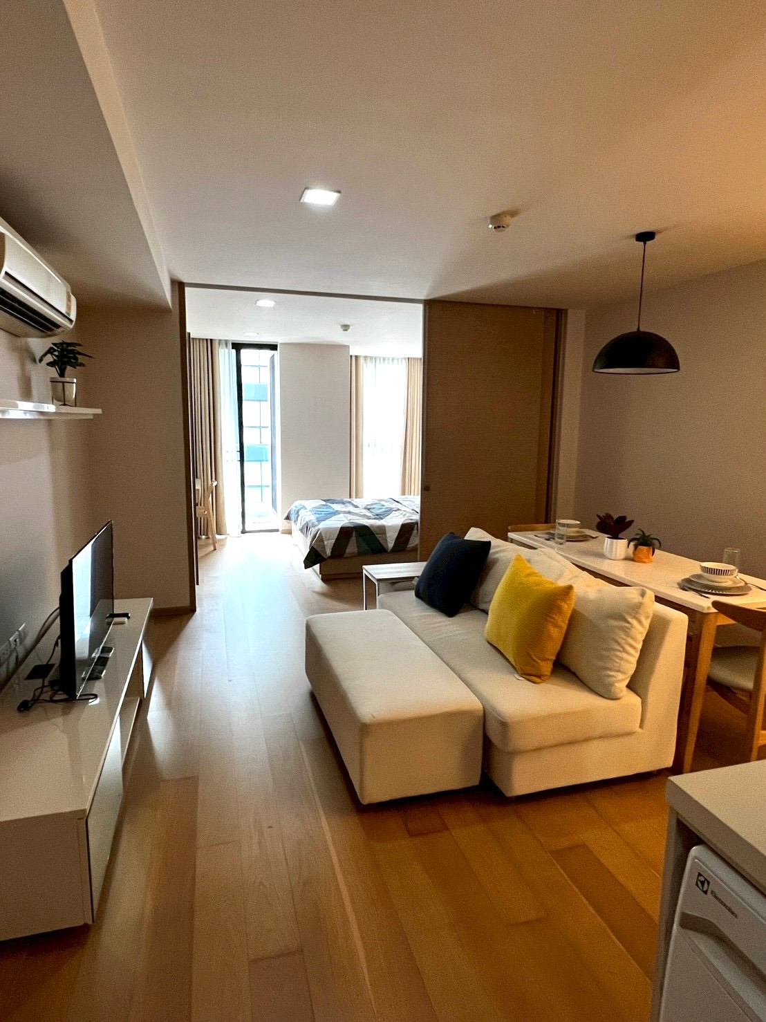 Liv@49 Sukhumvit 49: 1bed 1bath 48.26sqm. 6,000,000 Am: 0656199198