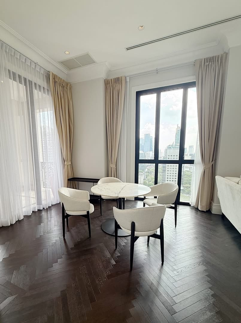 98 Wireless: 121.04sqm 2bed 3bath embassy view 280,000/mth Am: 0656199198