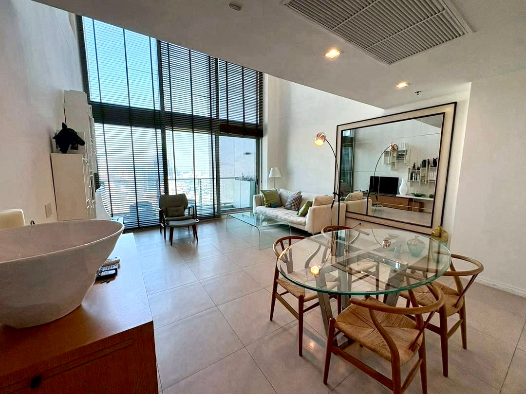 The River Duplex: 2bed 2bath 136sqm. 26,000,000 Am: 0656199198