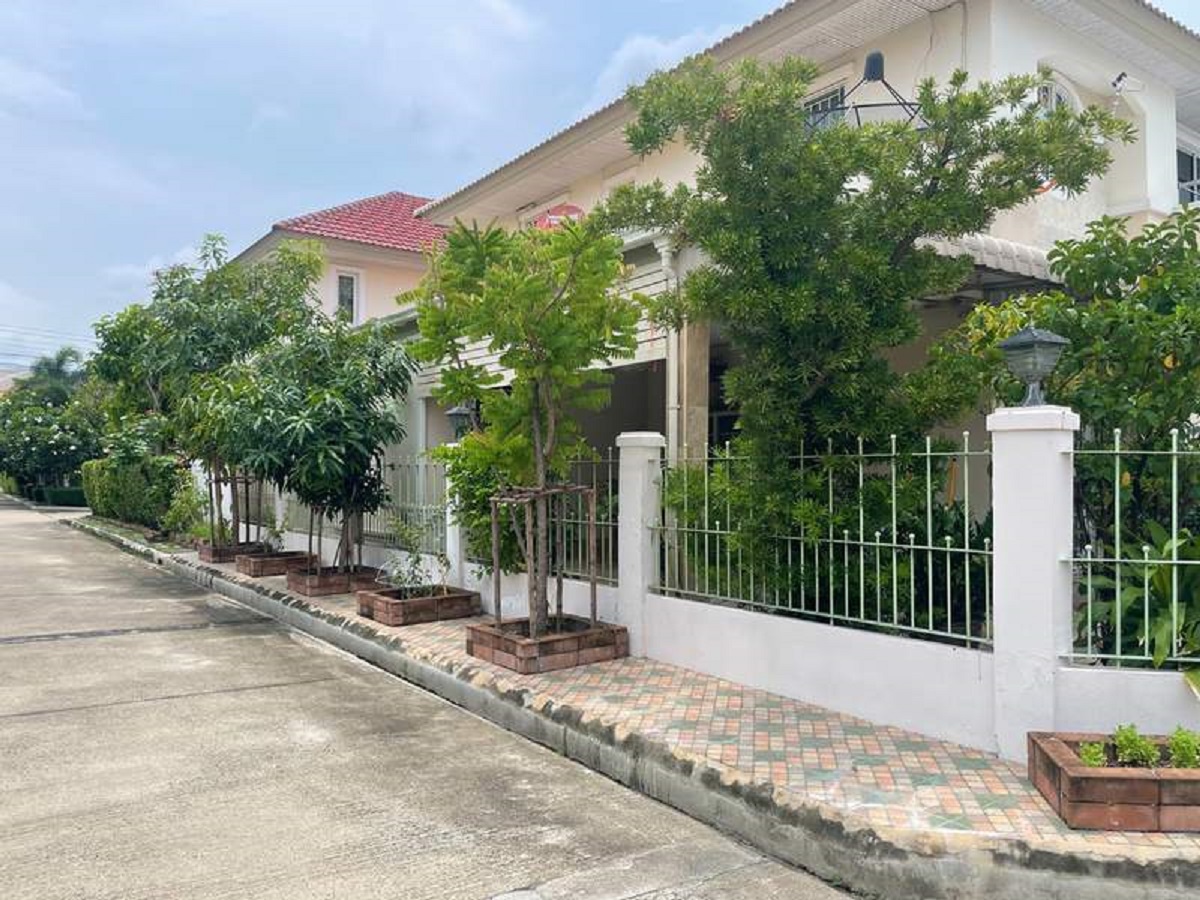 ชวนชื่น-เพชรเกษม-81